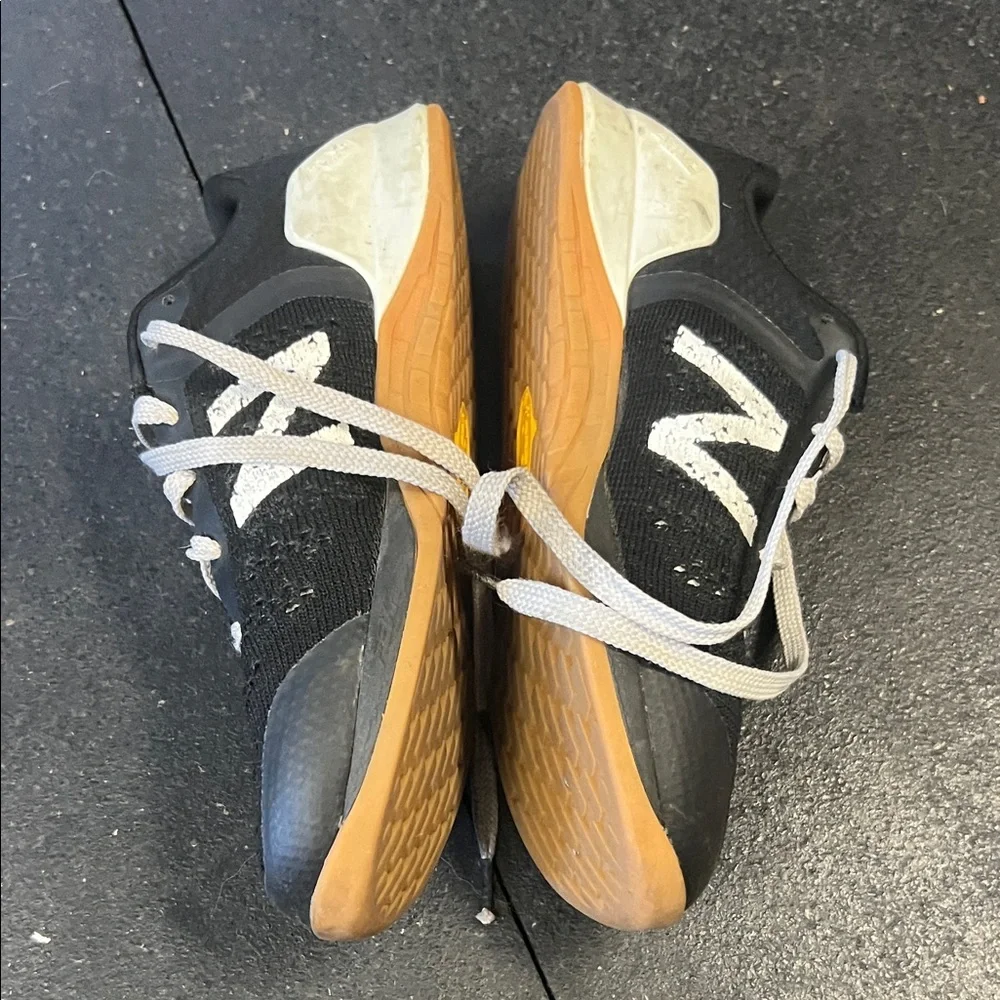 New Balance Black and White Minimus Shoes Gum Vibram soles! - Picture 5 of 9